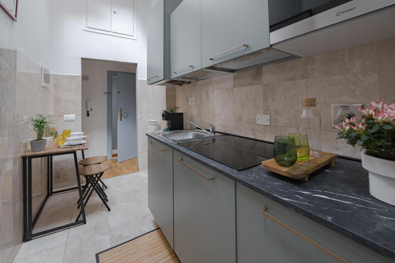 Moro Apartment Two Флоренция Экстерьер фото